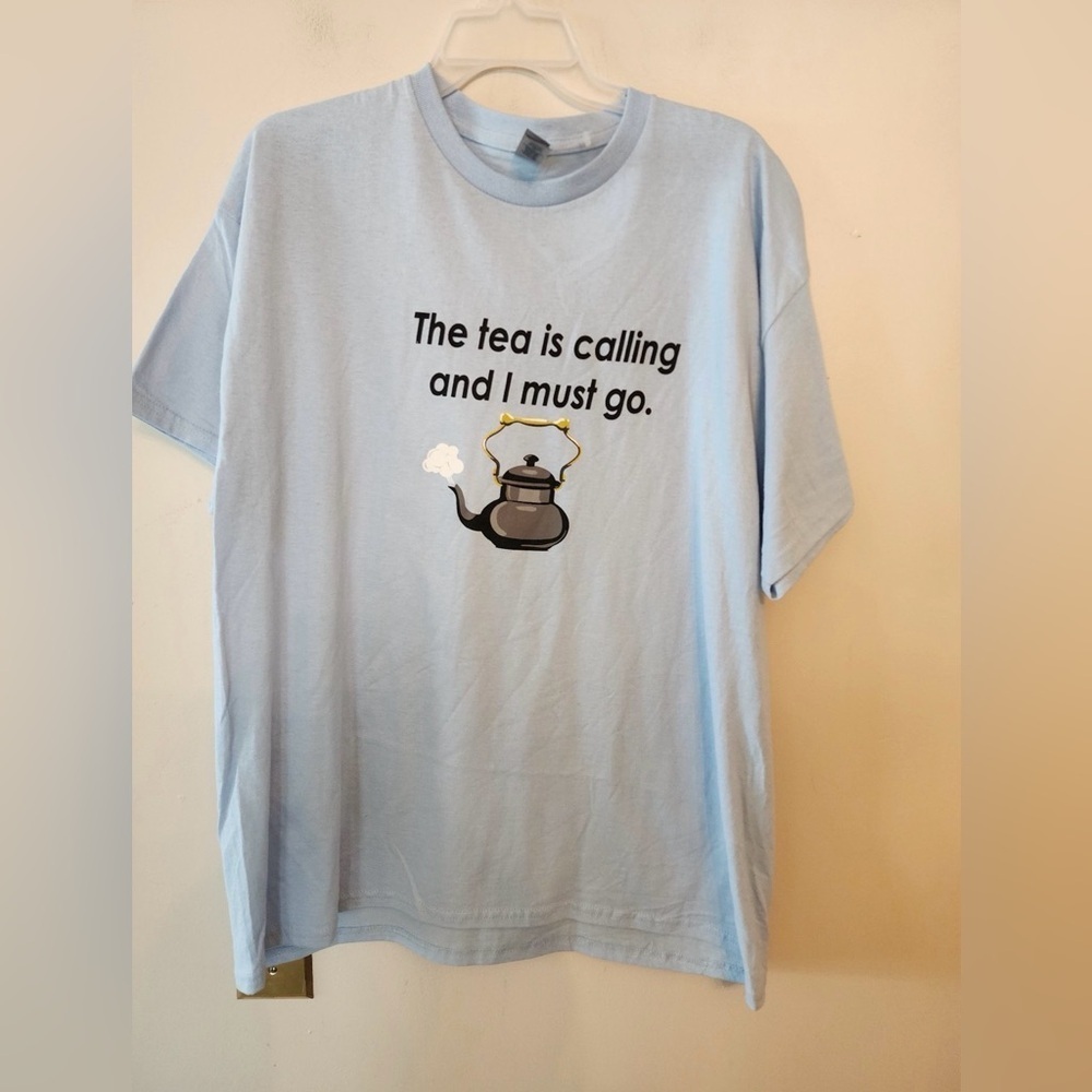 Blue funny graphic t-shirt the tea is calling me size mens xl